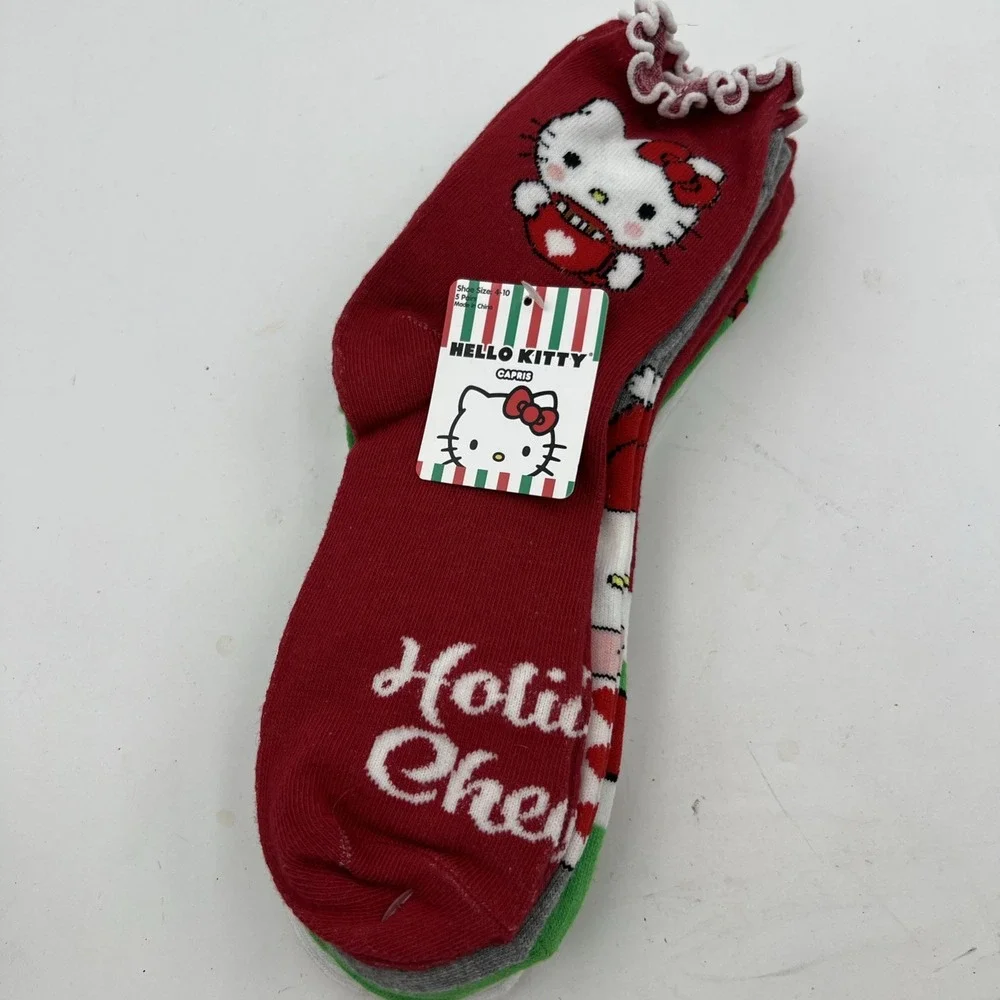 Hello Kitty 5 Pack Capris Socks 2023‎ Christmas Gift Set Holiday Sanrio Stocking